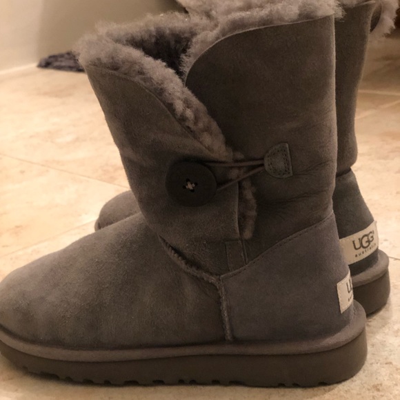 Ugg’s grey BAILEY BUTTON II - Picture 2 of 5